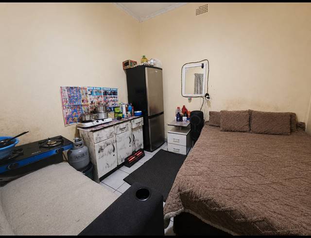 4 BEDROOM HOUSE FOR SALE IN VEREENIGING CENTRAL
